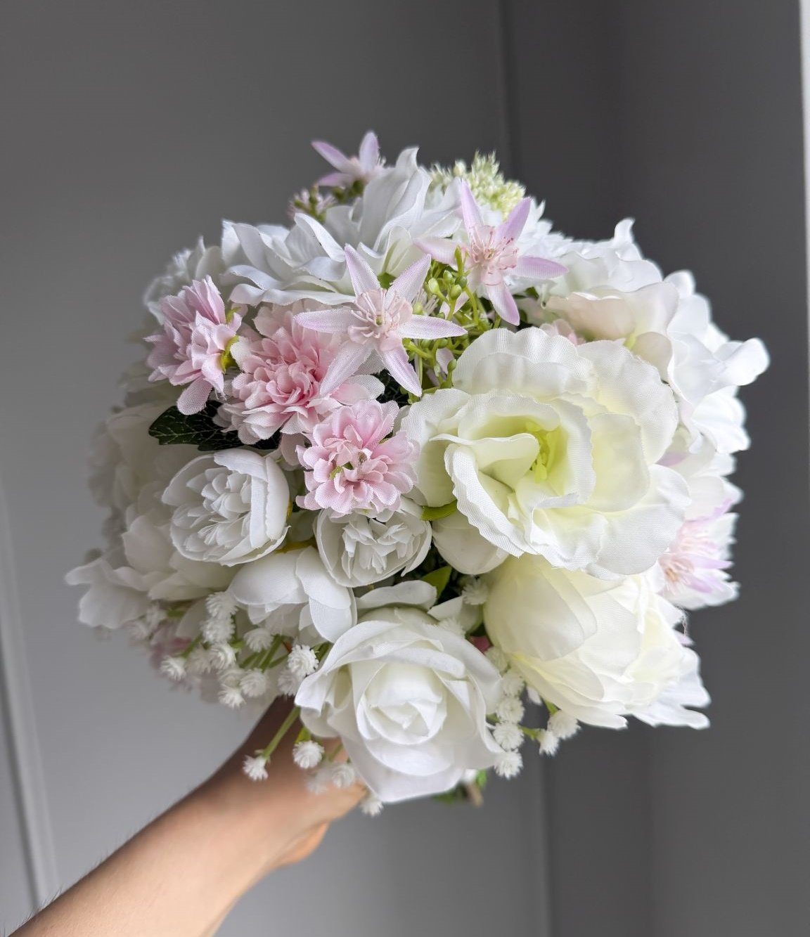 Kunstblumen Brautstrauß „Zarte Liebe“ Trend Hochzeit