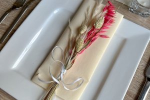 Gastgeschenk_Trockenblumenstrauß_Pink_2